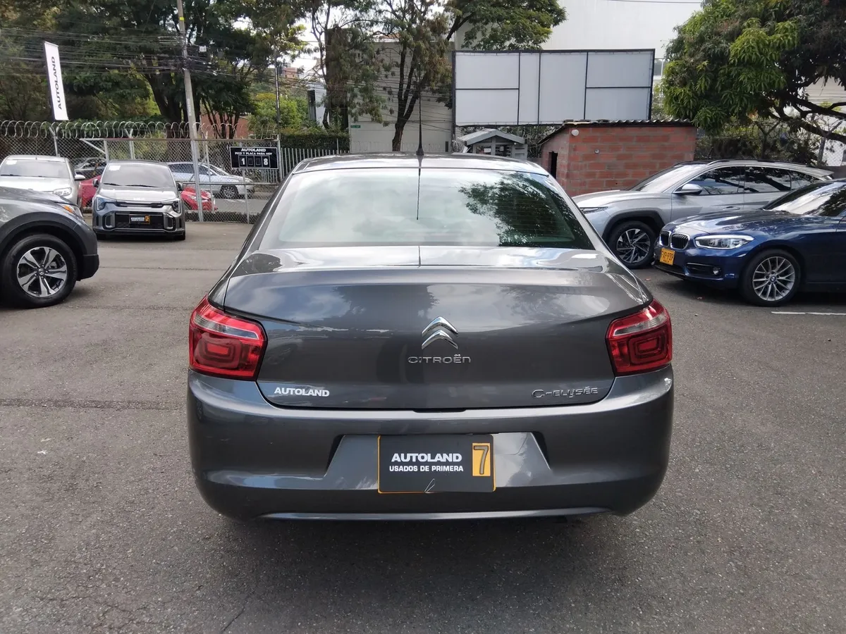 Citroën C-Elysée 2019 Gris Medellín