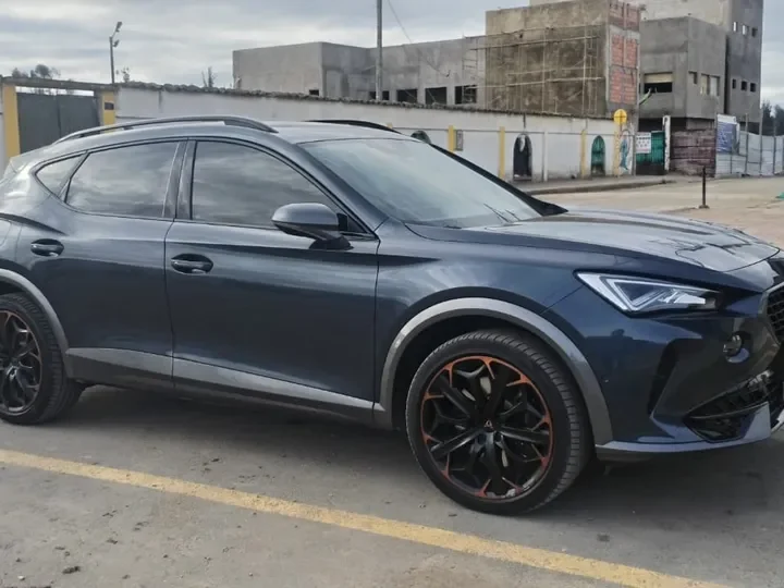 Cupra Formentor 2024 híbrido enchufable8