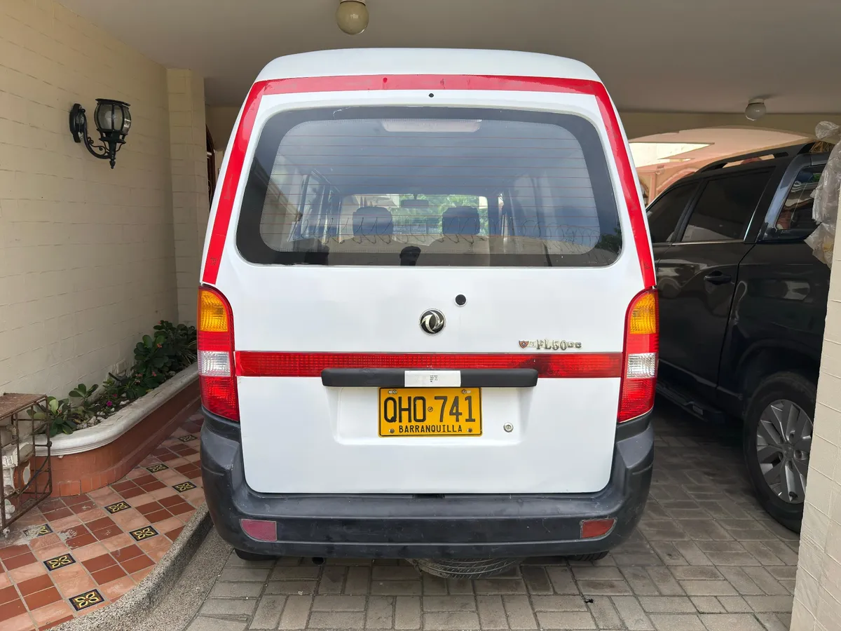 DFM Otro modelo DFM 2007 Blanco Barranquilla