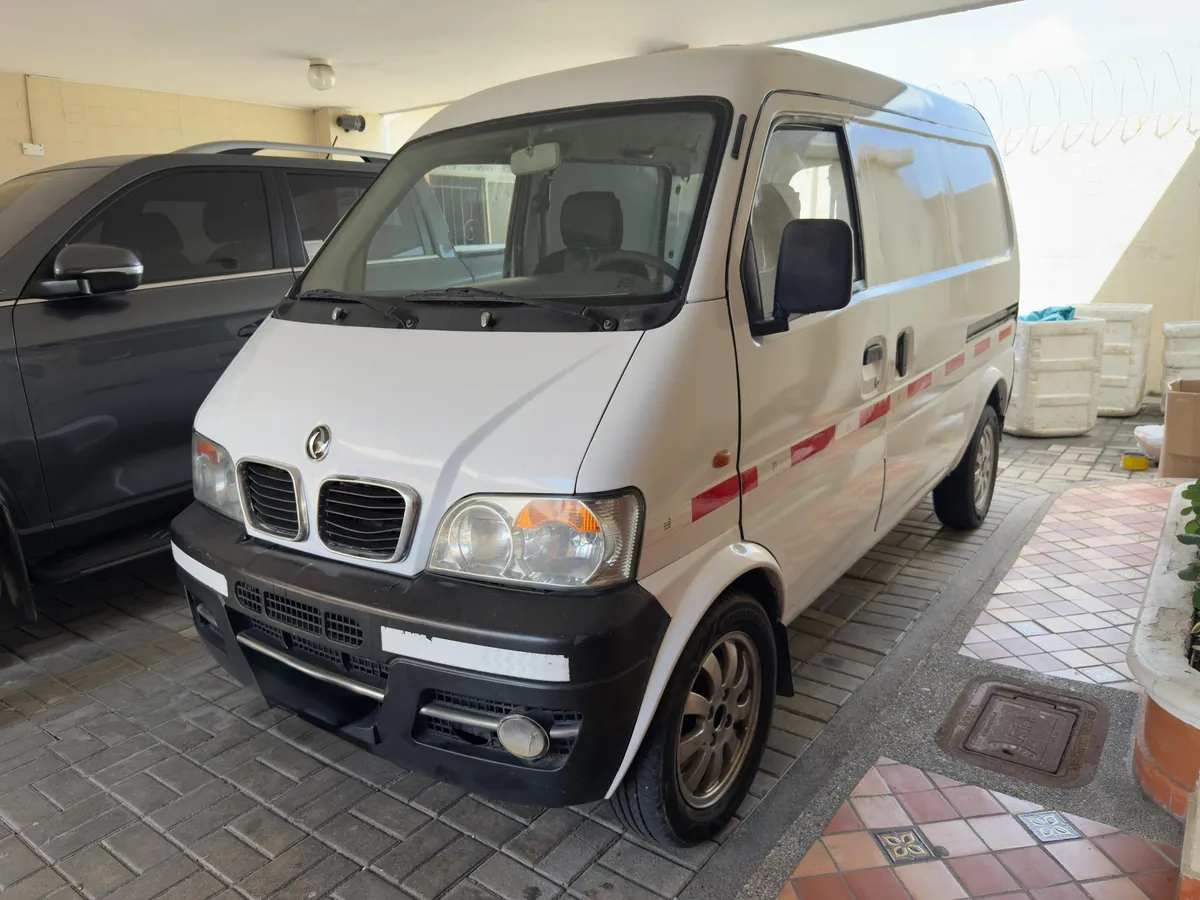 DFM Otro modelo DFM 2007 Blanco Barranquilla