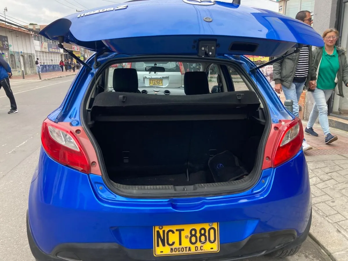 Mazda 2 1.5 15ha1c 2013 Azul