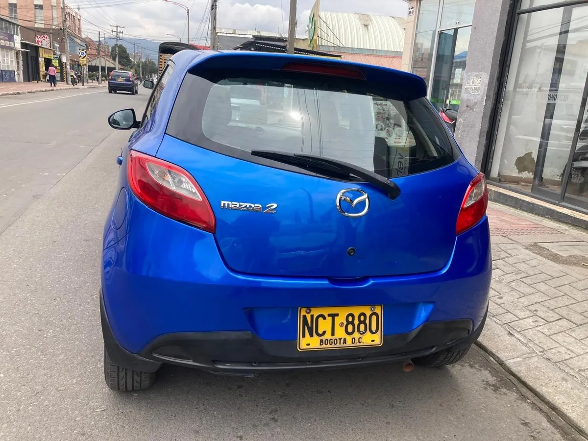 Mazda 2 1.5 15ha1c 2013 Azul