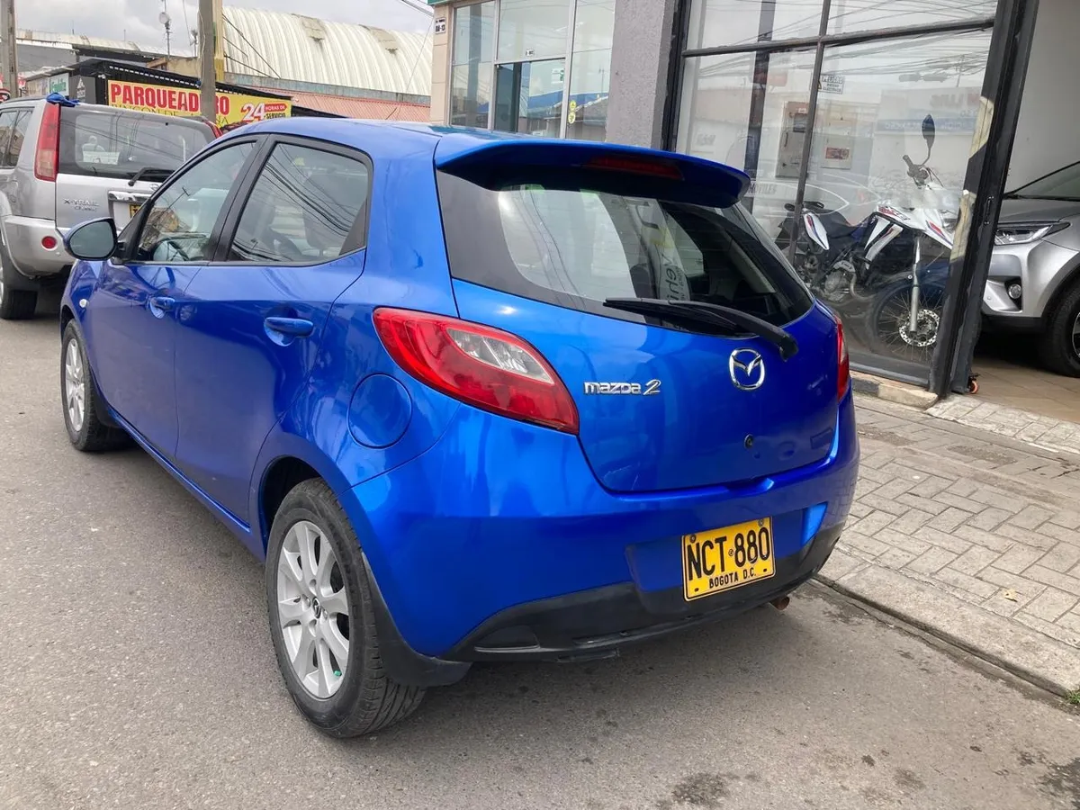 Mazda 2 1.5 15ha1c 2013 Azul