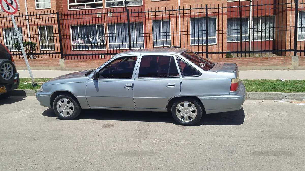 Daewoo Cielo 1997 Gris Soacha