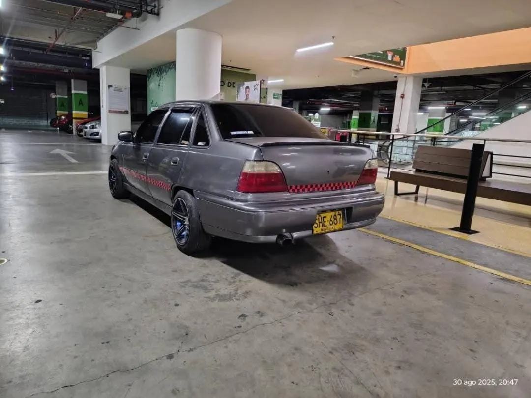 Daewoo Cielo 1999 Gris Bogotá