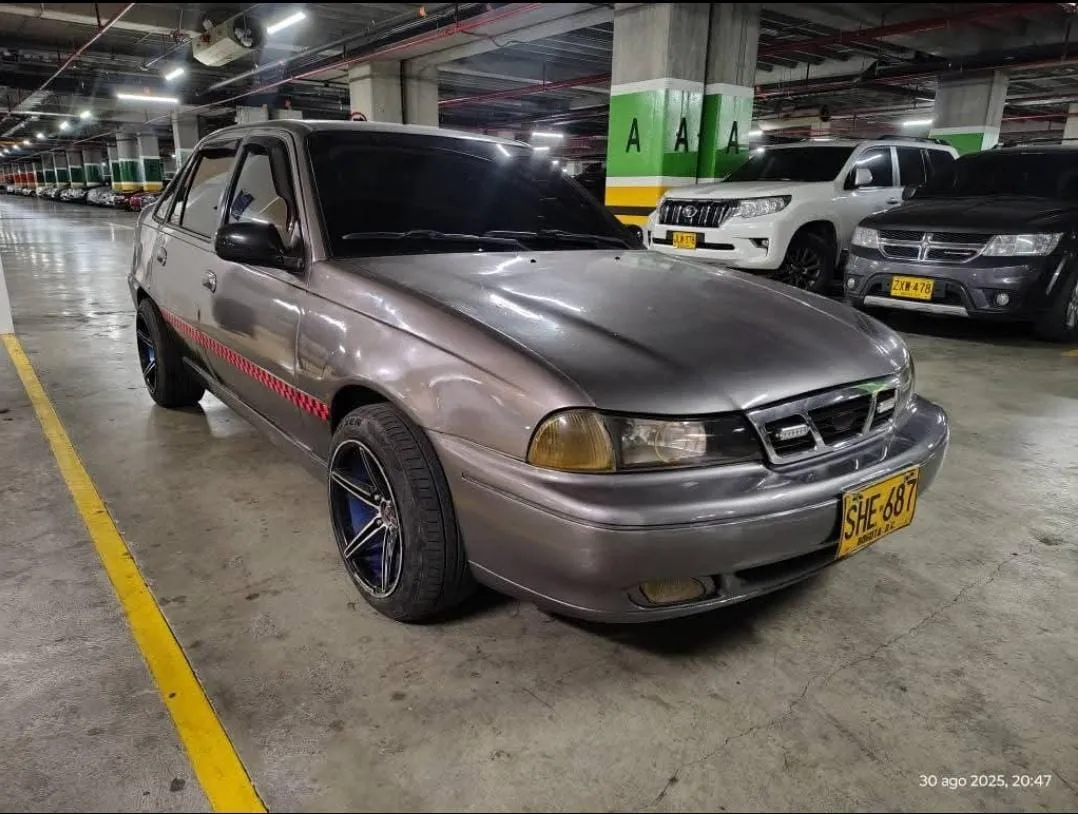 Daewoo Cielo 1999 Gris Bogotá