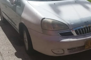 Daewoo Tacuma 2.0 Cdx 2002 plateado1