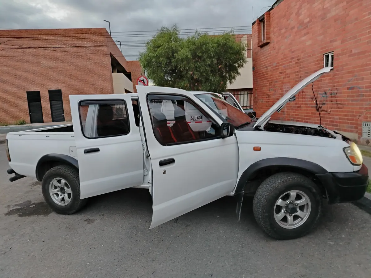 Dongfeng Rich 2014 Blanco Mosquera