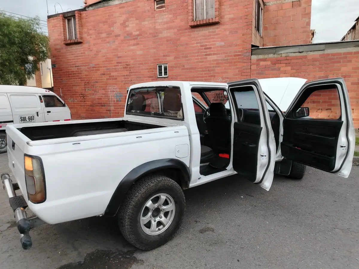 Dongfeng Rich 2014 Blanco Mosquera