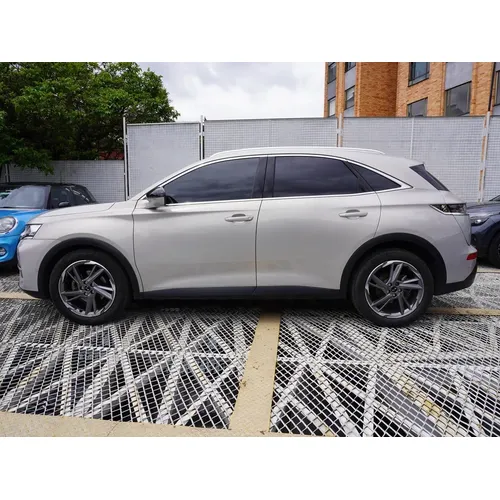 D.S. DS 7 2022 Plateado Bogotá