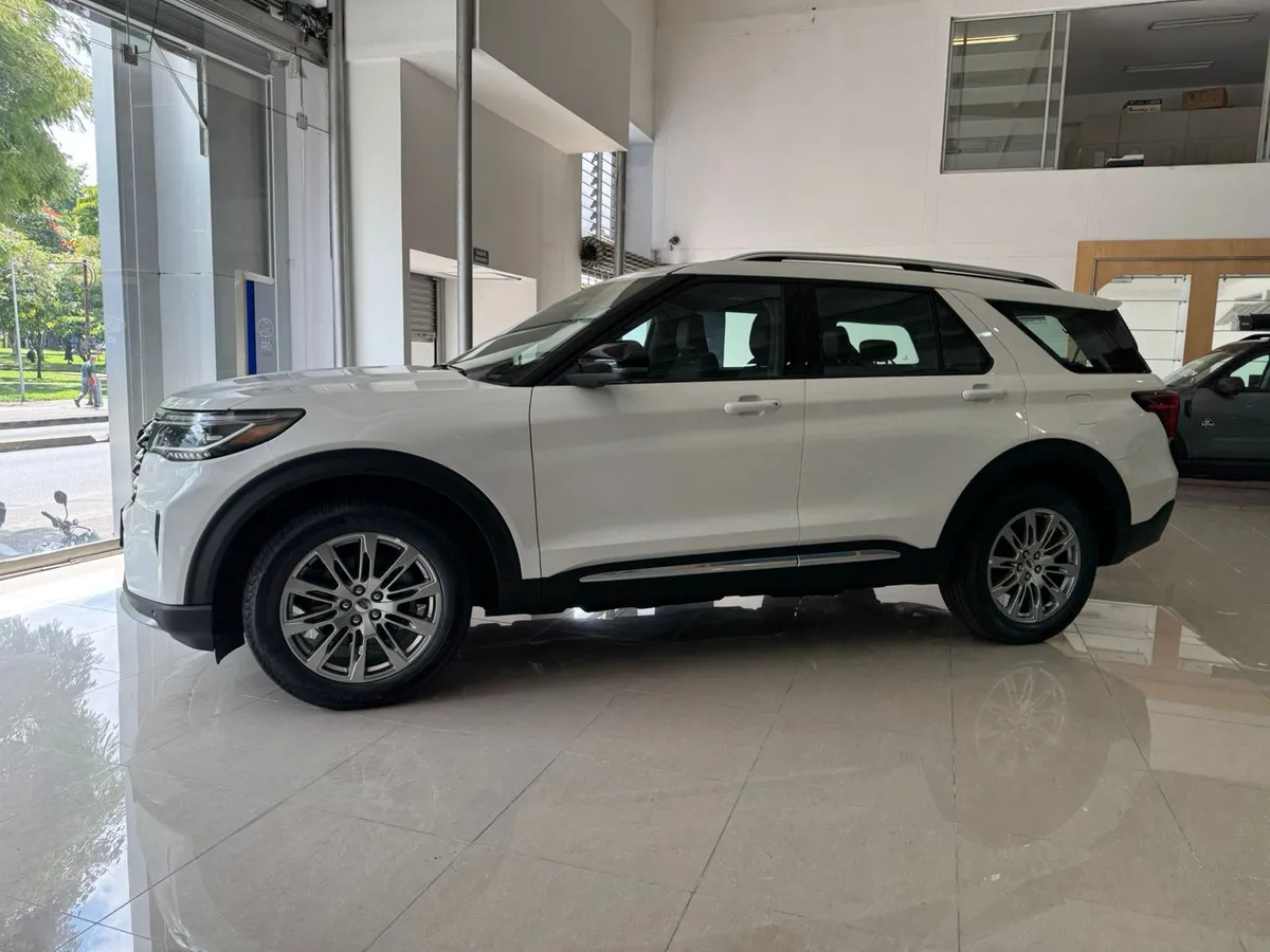 Ford Explorer Limited 2025 Blanco Pereira