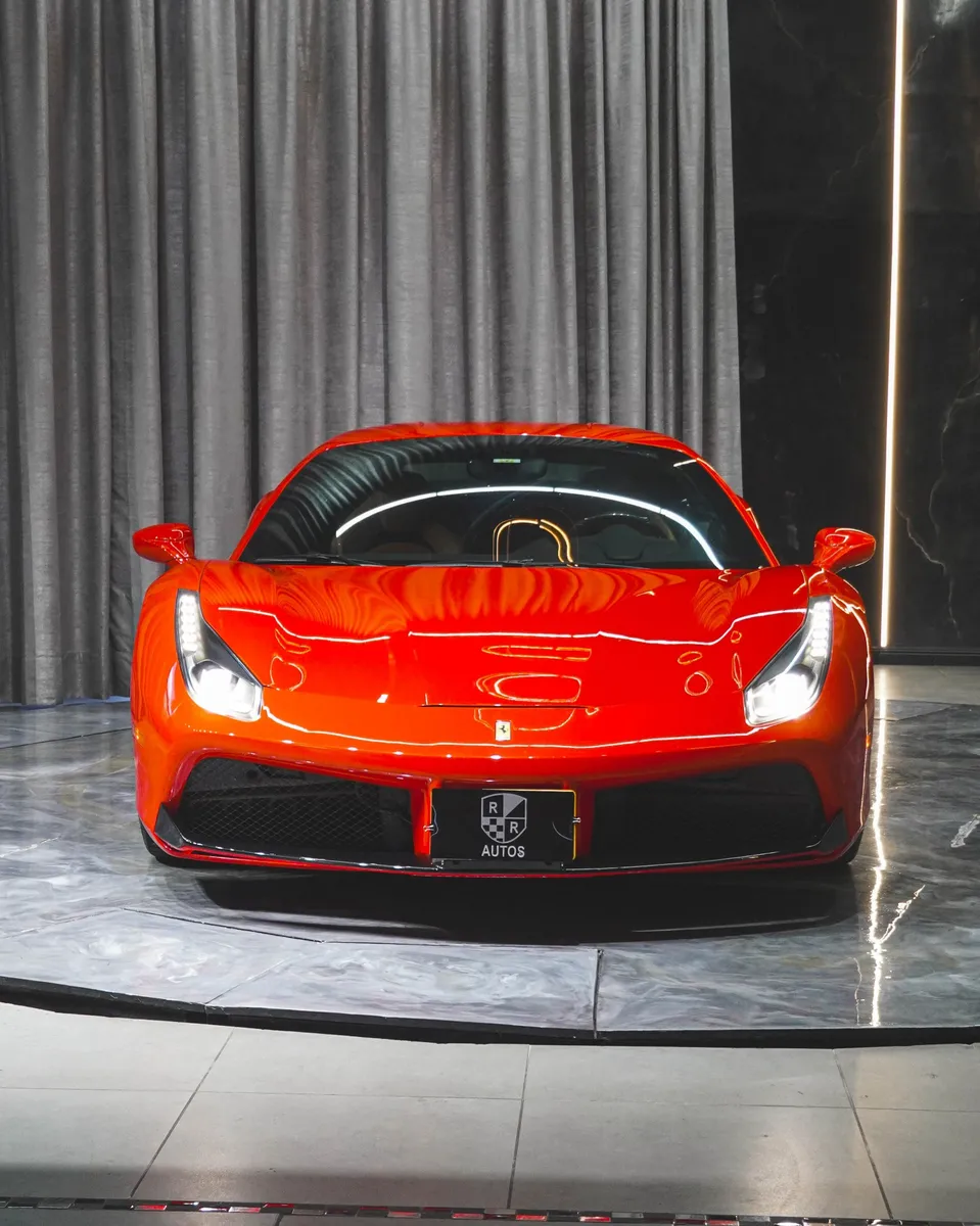 Ferrari 488 GTB Modelo 2016 color Rojo