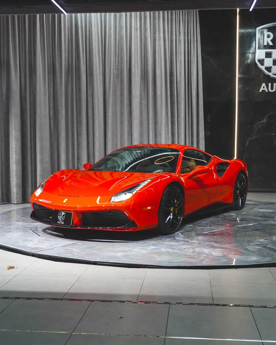 Ferrari 488 GTB Modelo 2016 color Rojo