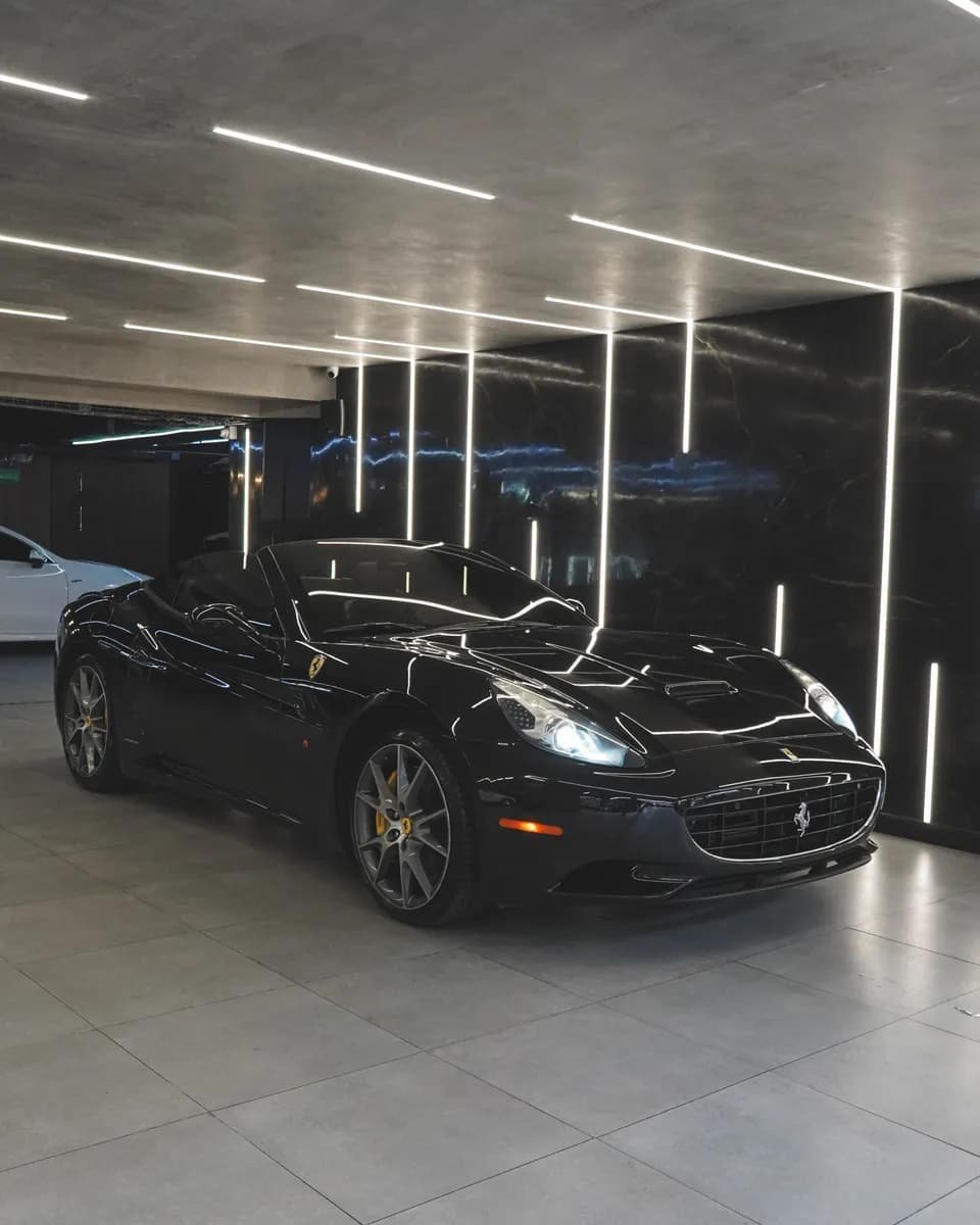 Ferrari California 4.3 Coupe Convertible 2010 Negro