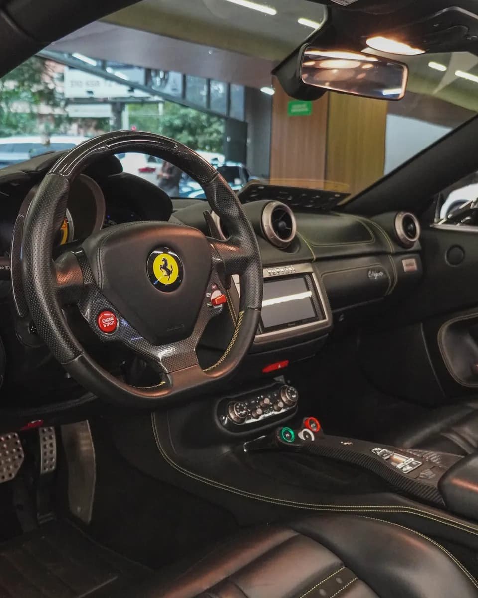 Ferrari California 4.3 Coupe Convertible 2010 Negro