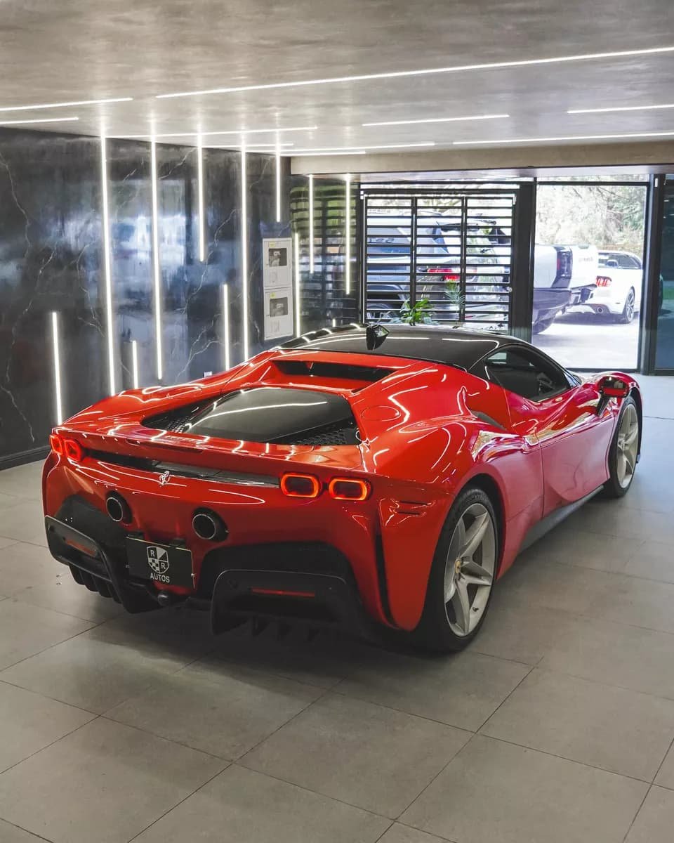 Ferrari SF90 4.0 Stradale 2023 Rojo