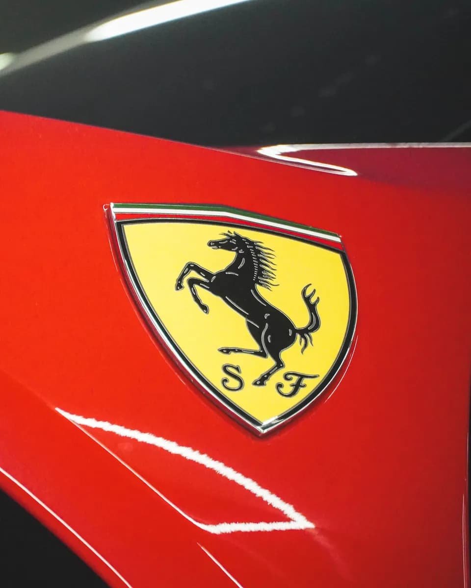 Ferrari SF90 4.0 Stradale 2023 Rojo