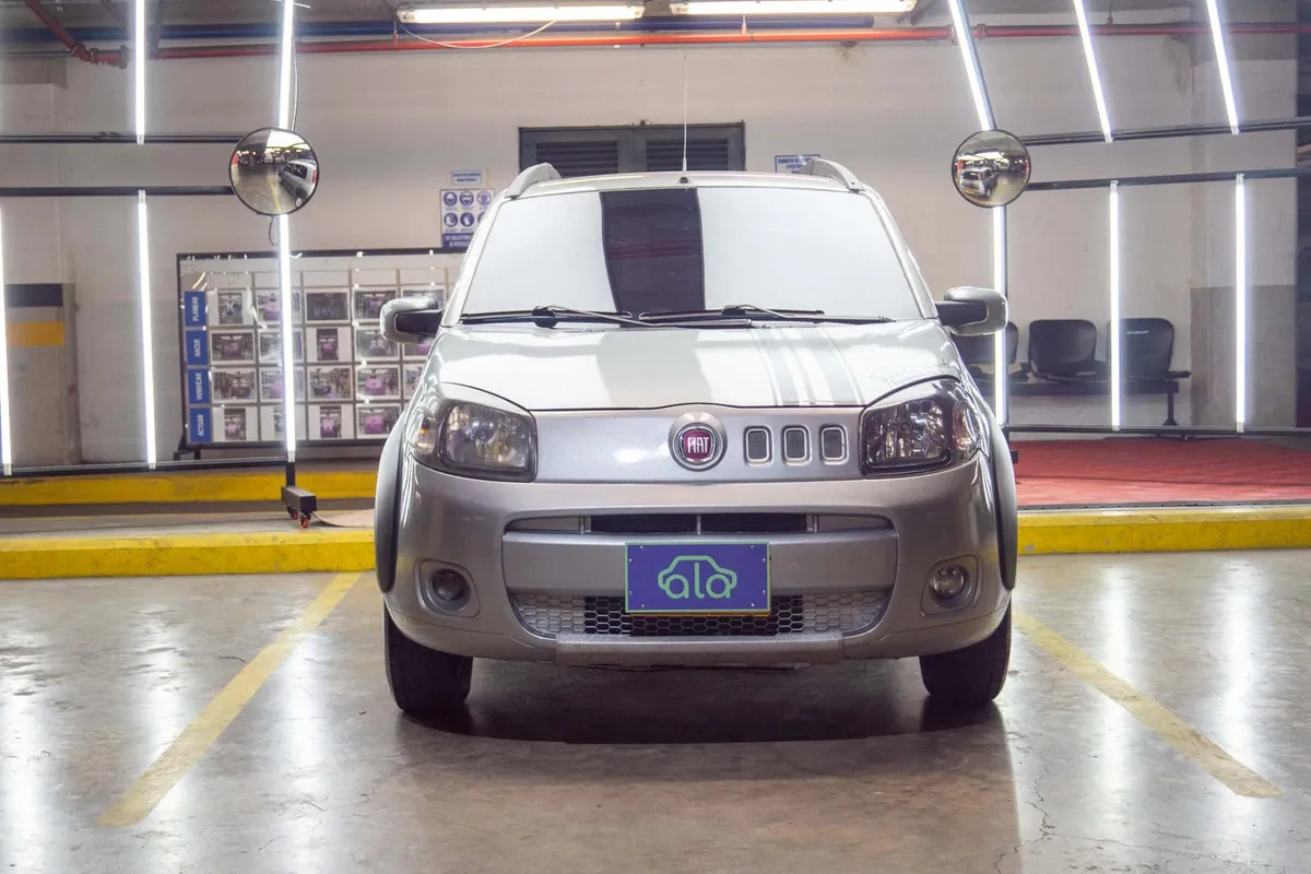 Fiat Uno 2014 Gris Bogotá