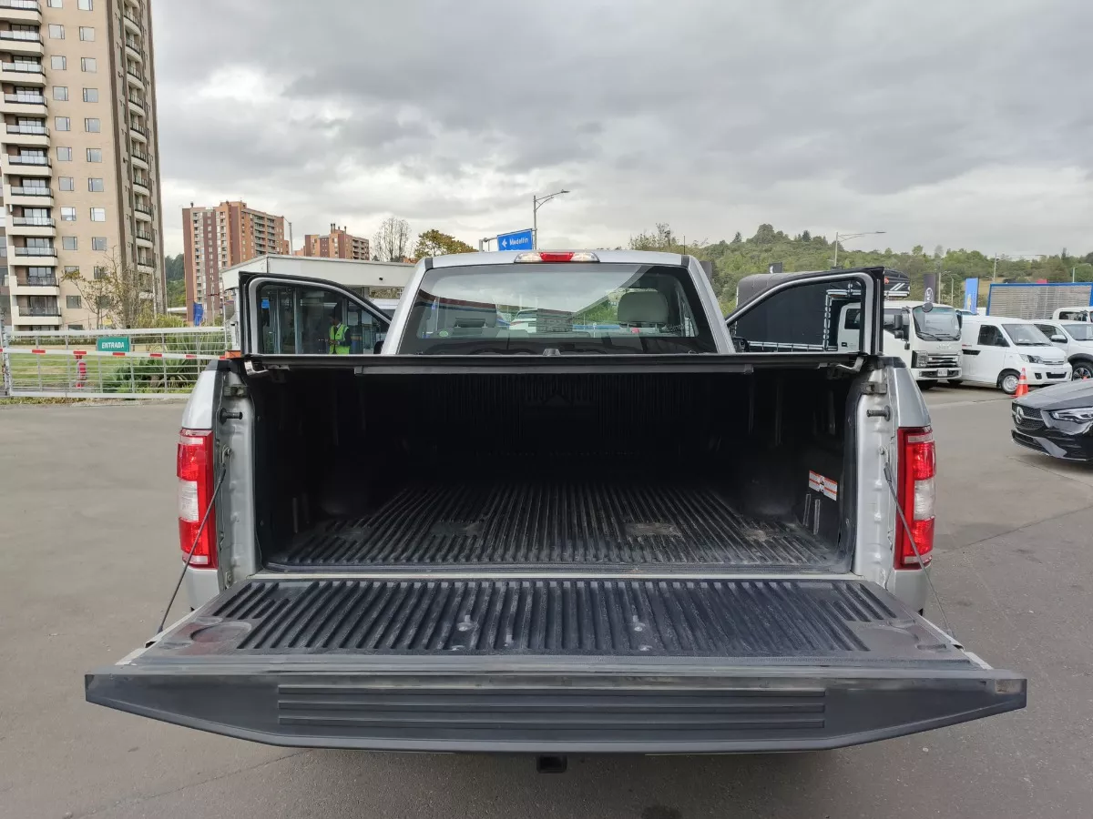 Camioneta Ford F-150 Xlt