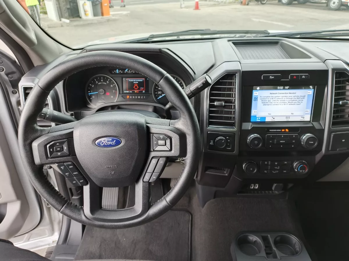 Camioneta Ford F-150 Xlt