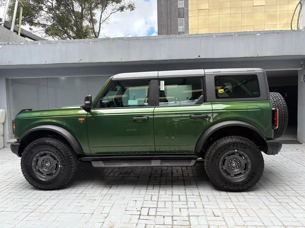 Ford Bronco 2025 Verde Bogotá