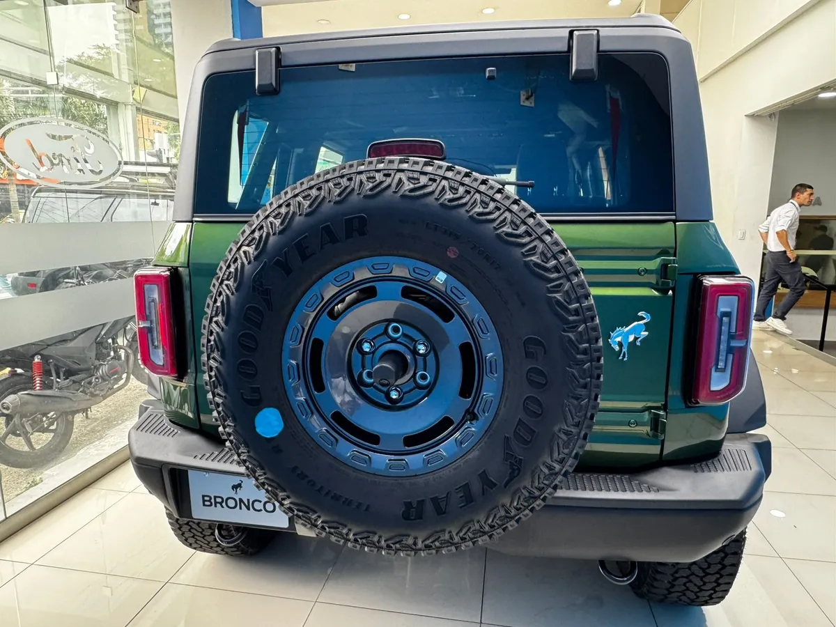 Ford Bronco 2025 Verde Medellín