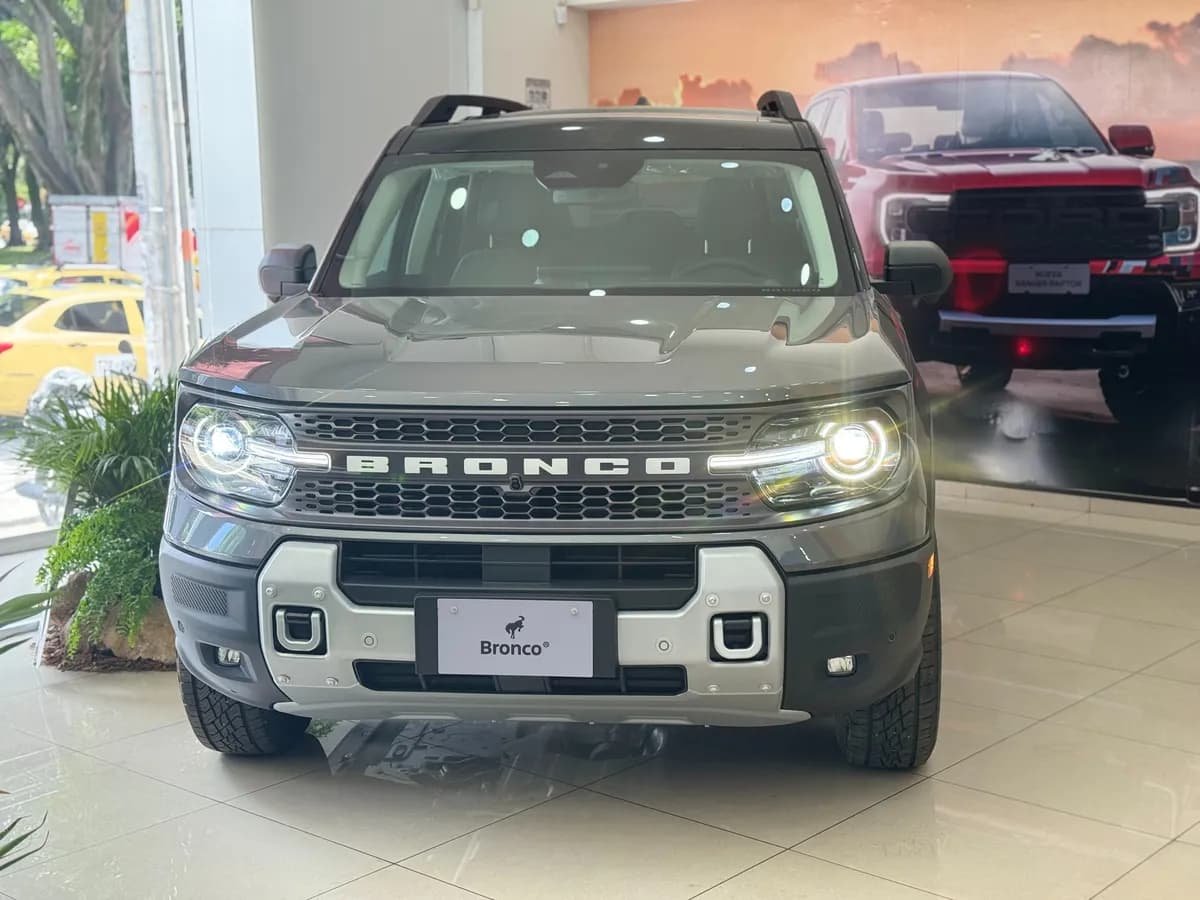 Ford Bronco Sport Badlands 2.0 Ecoboost 2025 Gris