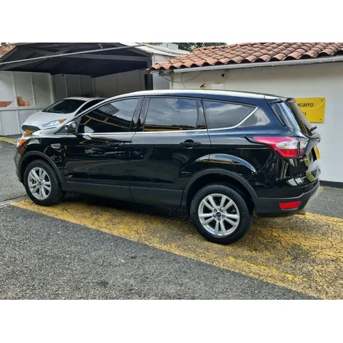 Ford Escape 2017 Negro Envigado