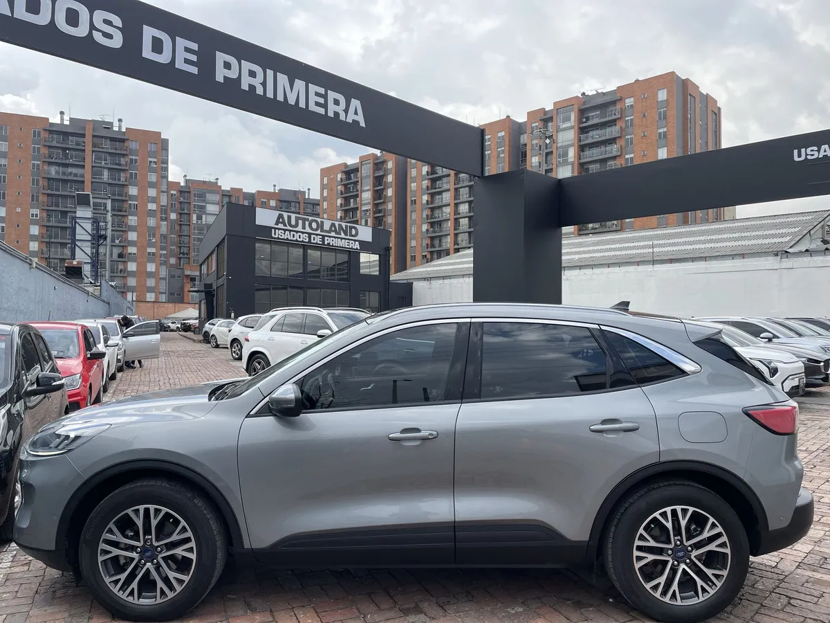 Ford Escape 2023 Gris Bogotá