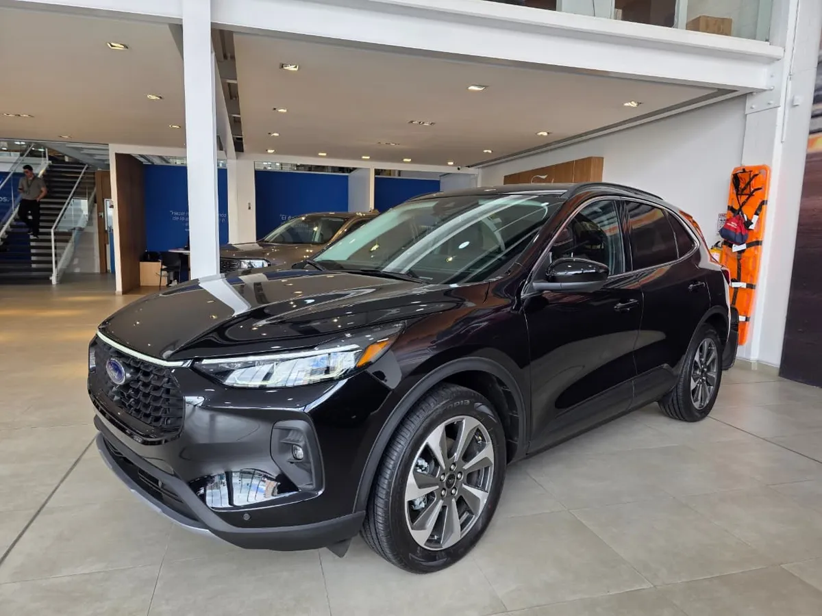 Ford Escape 2025 Negro Bogotá