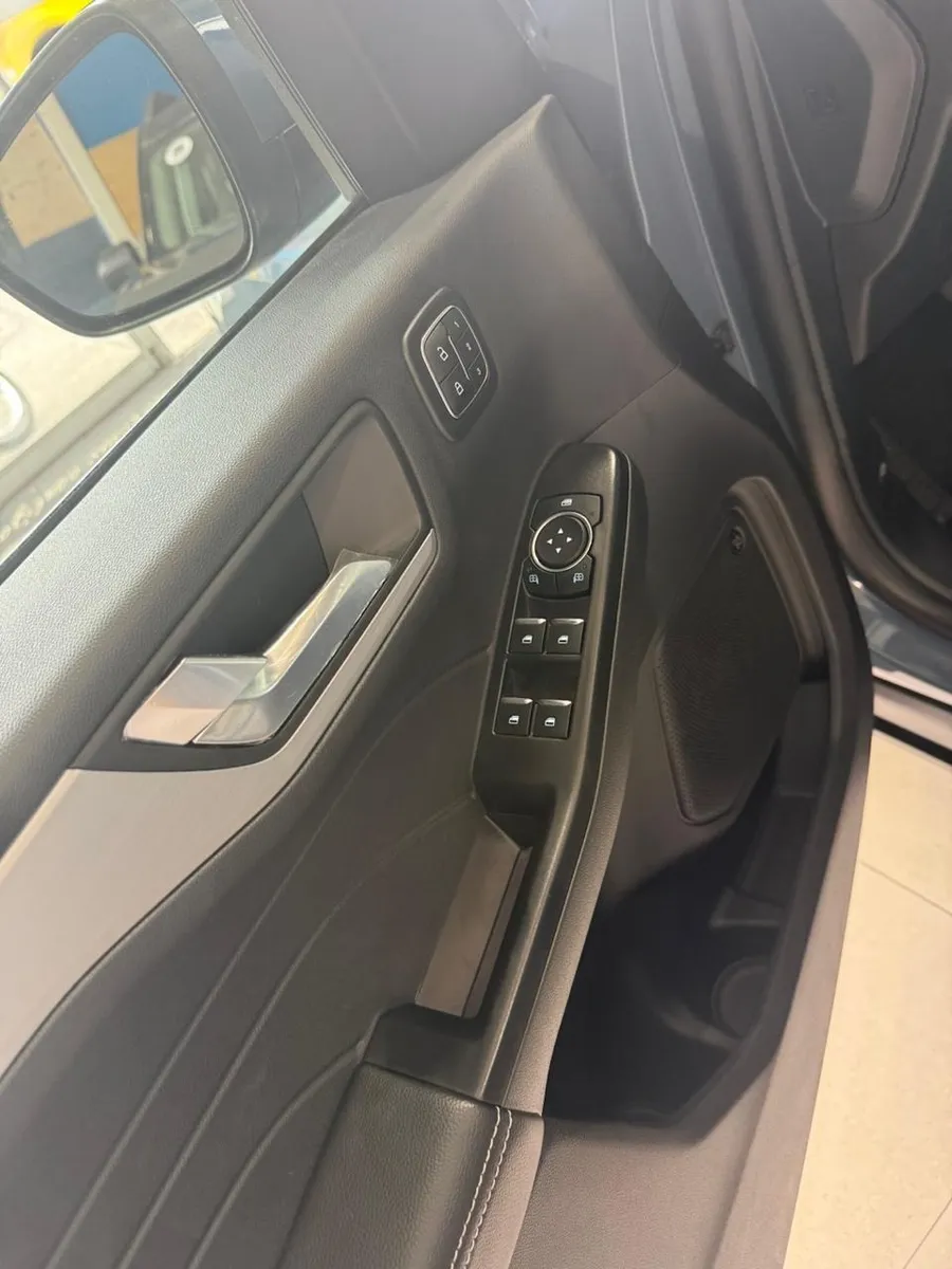 Ford Escape 2025 Negro Bogotá