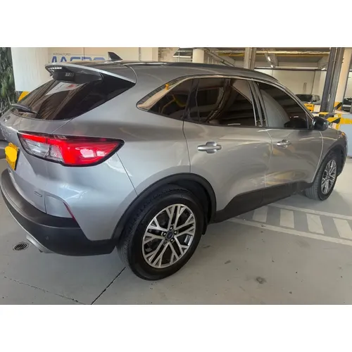 Ford Escape 2022 Gris Bogotá