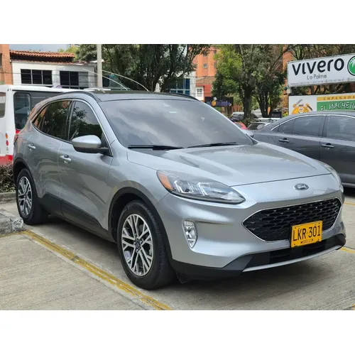 Ford Escape 2022 Plateado Medellín