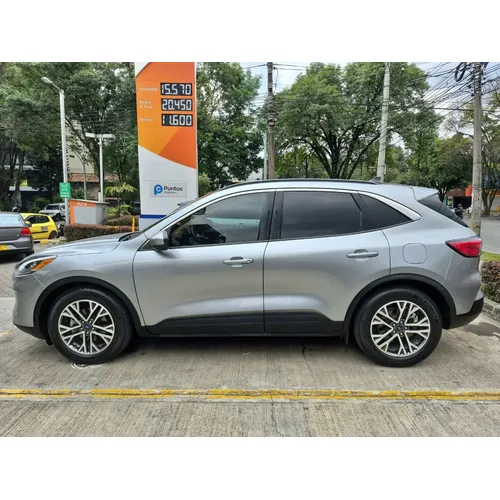 Ford Escape 2022 Plateado Medellín