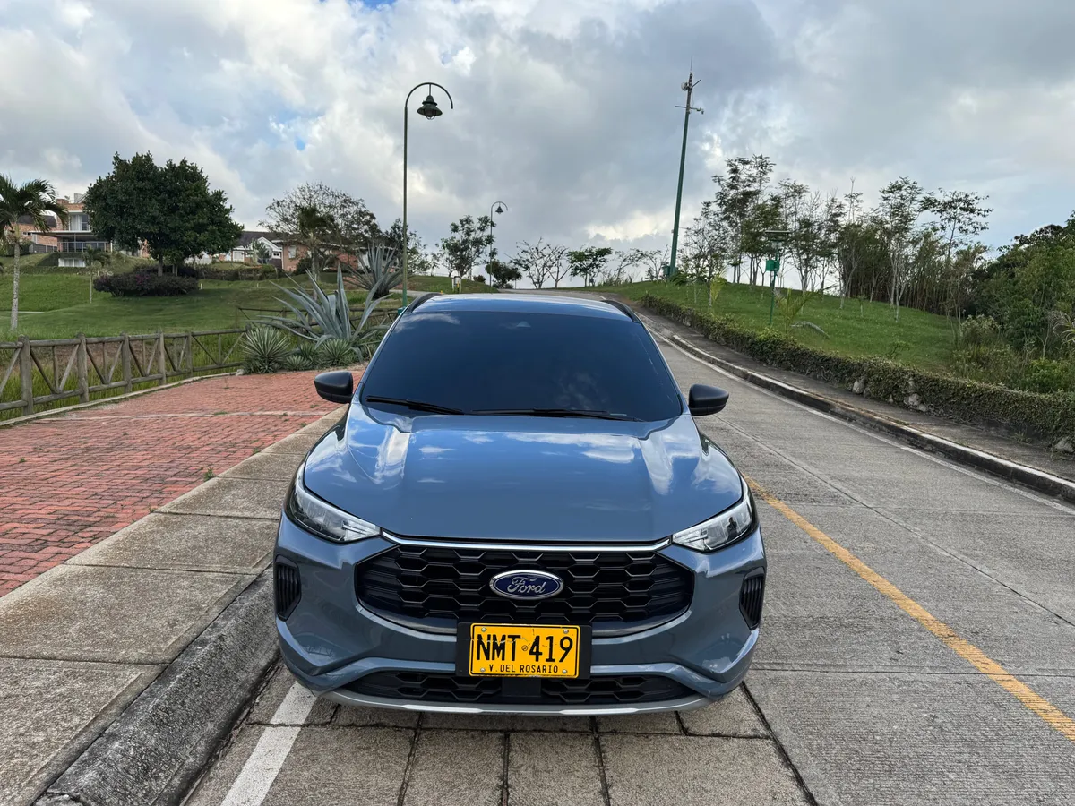 Ford Escape 2023 Gris Floridablanca