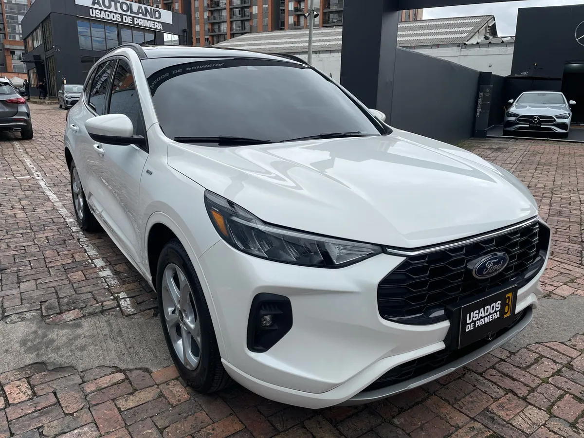 Ford Escape 2023 Blanco Bogotá