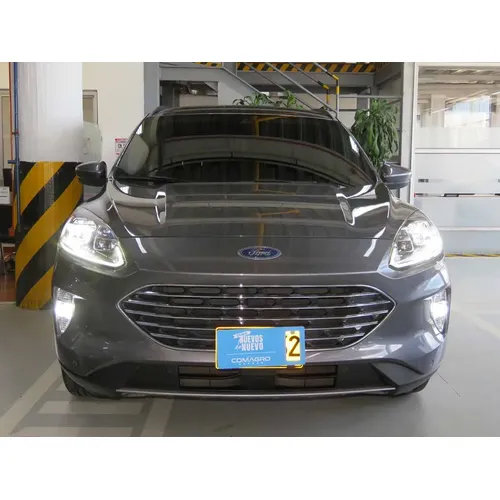 Ford Escape Titanium 2022 Gris Bogotá