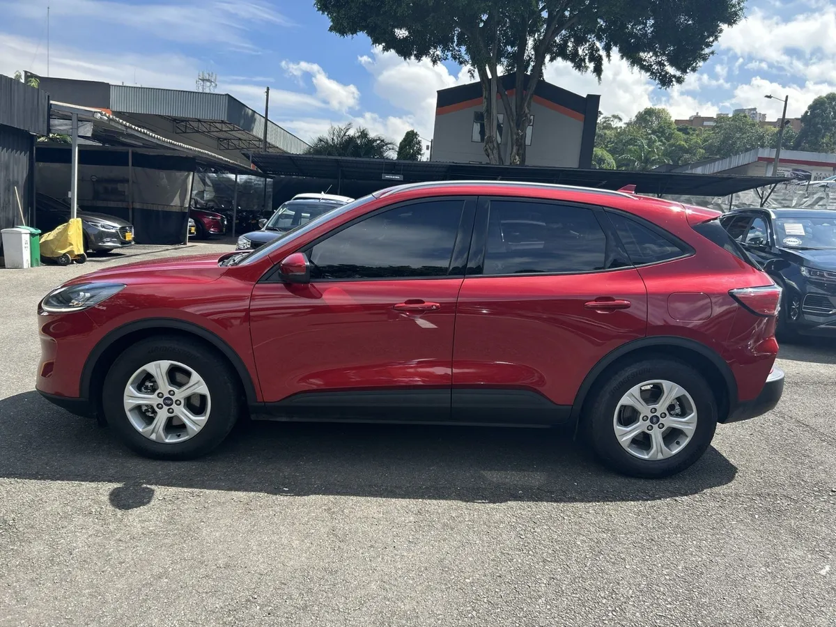 Ford Escape 2023 Rojo Medellín