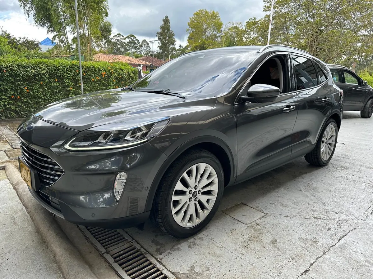Ford Escape 2021 Gris Medellín