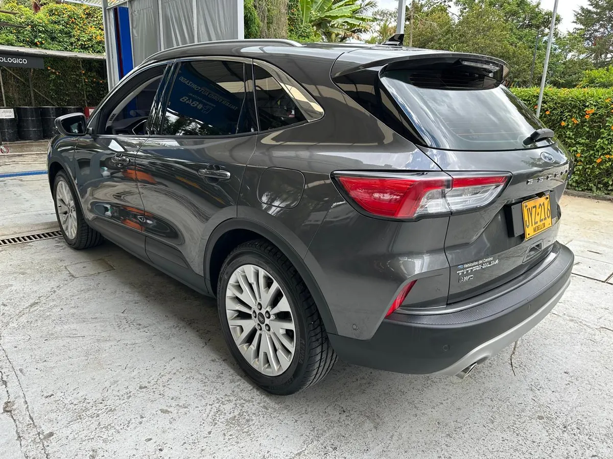 Ford Escape 2021 Gris Medellín