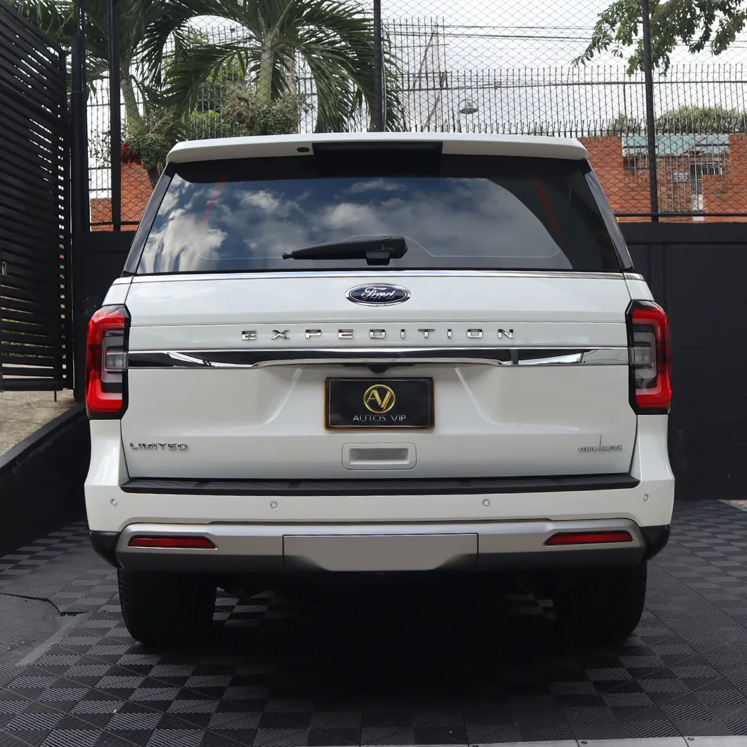 Ford Expedition 2022 Blanco Floridablanca
