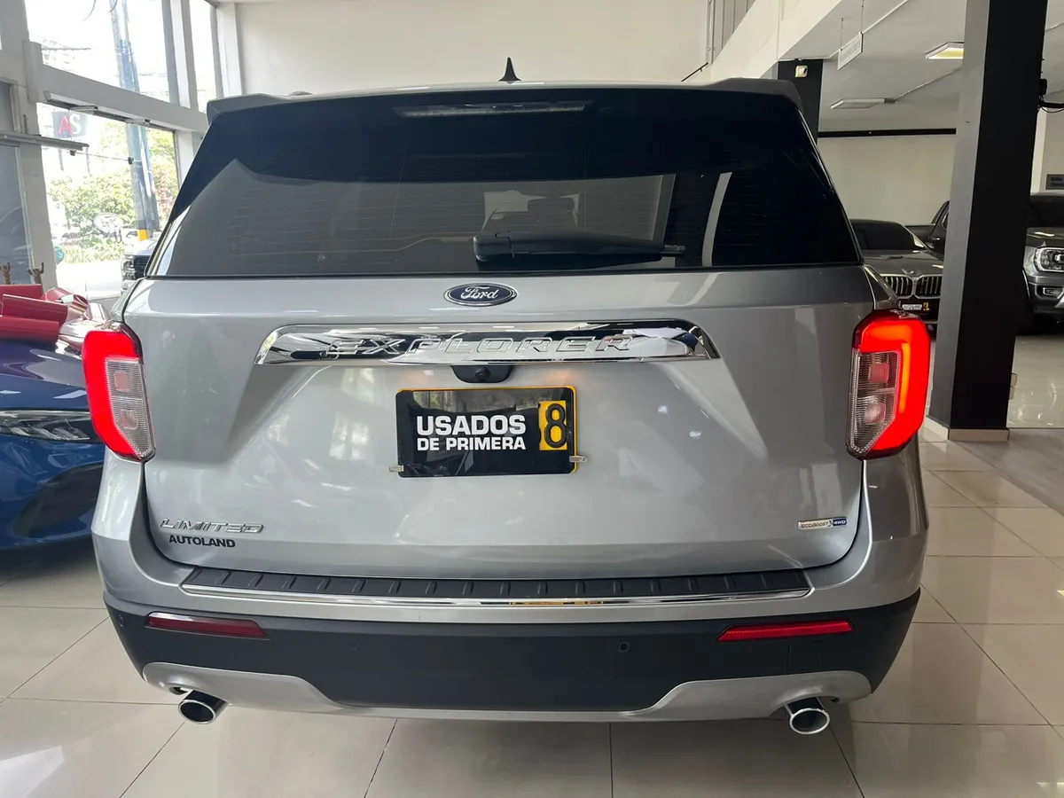 Ford Explorer Limited 2023 Gris Medellín