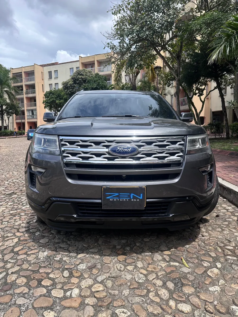 Ford Explorer Limited 2019 Gris Bucaramanga