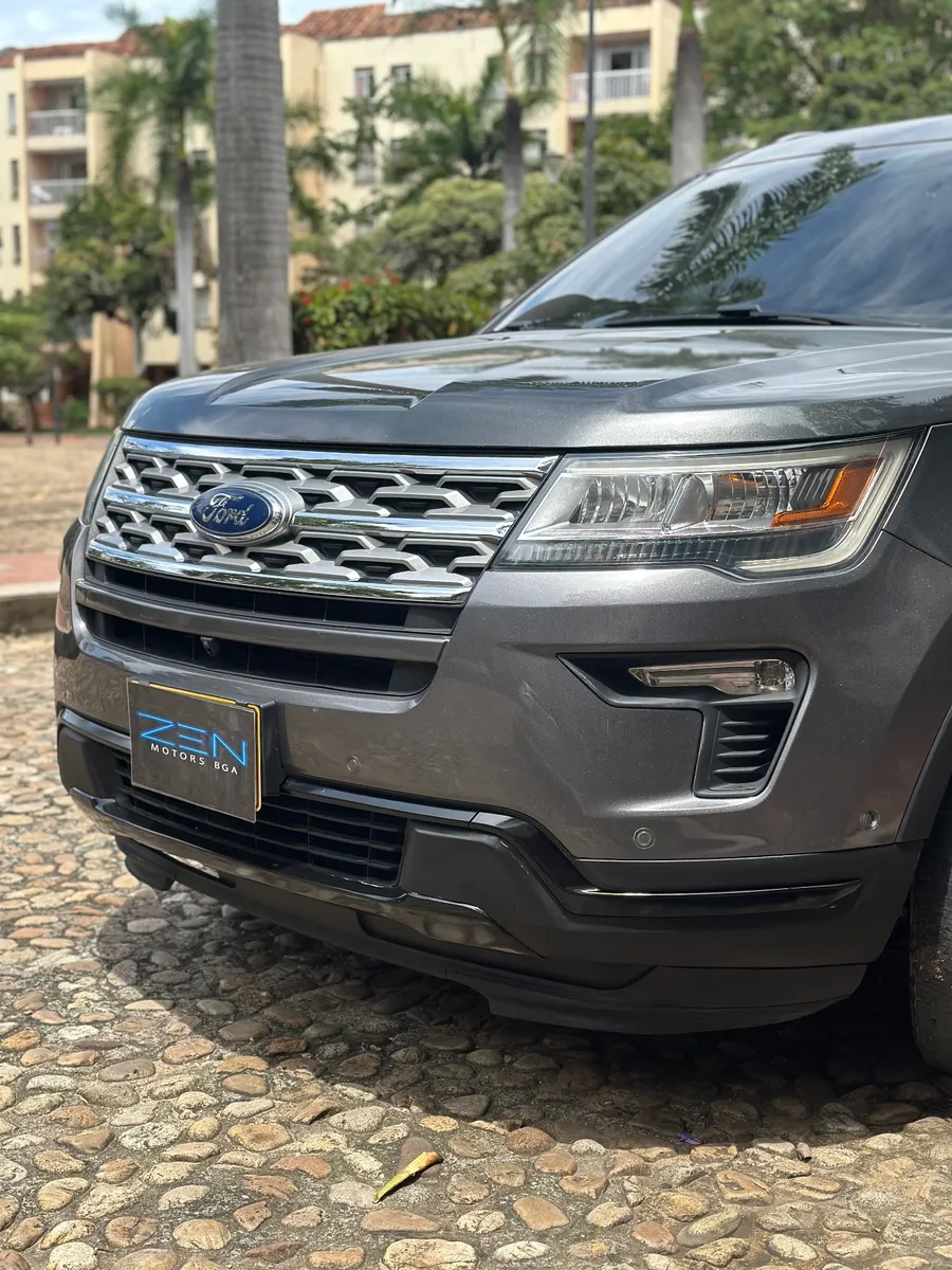 Ford Explorer Limited 2019 Gris Bucaramanga