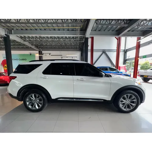 Ford Explorer XLT 2022 Blanco Bogotá