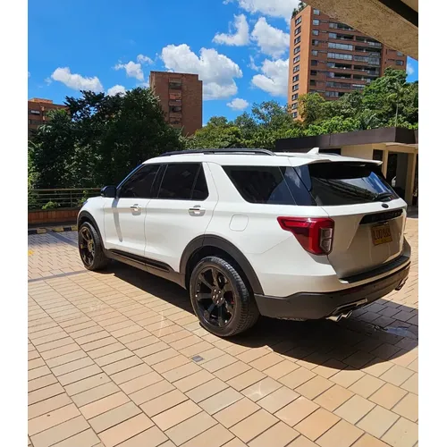 Ford Explorer 2023 Blanco Medellín