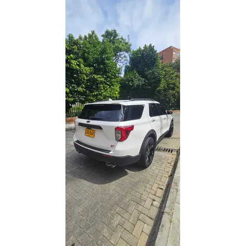Ford Explorer 2023 Blanco Medellín