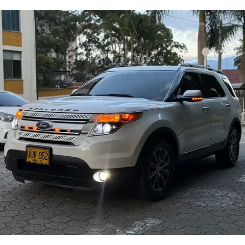 Ford Explorer 2015 Blanco Itagüí