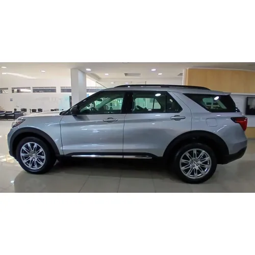Ford Explorer 2025 Plateado Bogotá