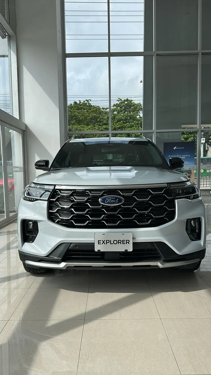 Ford Explorer Platinum 2025 Blanco Barranquilla
